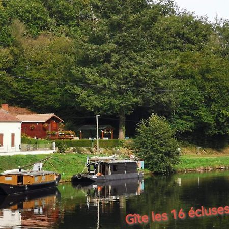 Gîte 16 écluses canal du Nivernais La Collancelle Esterno foto