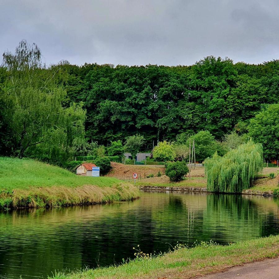 Gîte 16 écluses canal du Nivernais La Collancelle Esterno foto